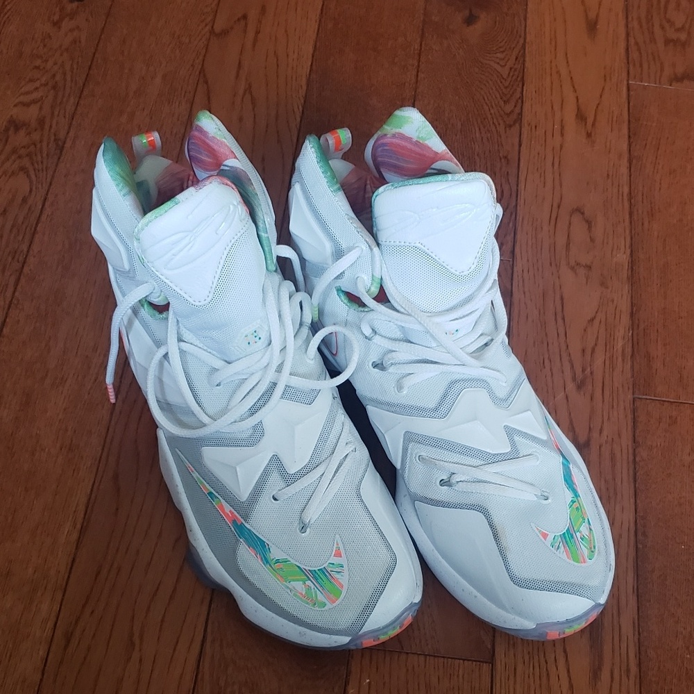 Lebron James Sneakers